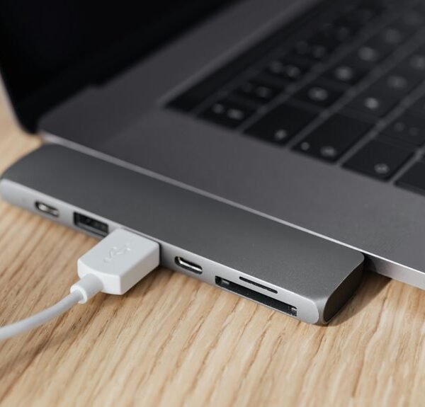 Innovative Internet Suite 614253861 Digital Hub